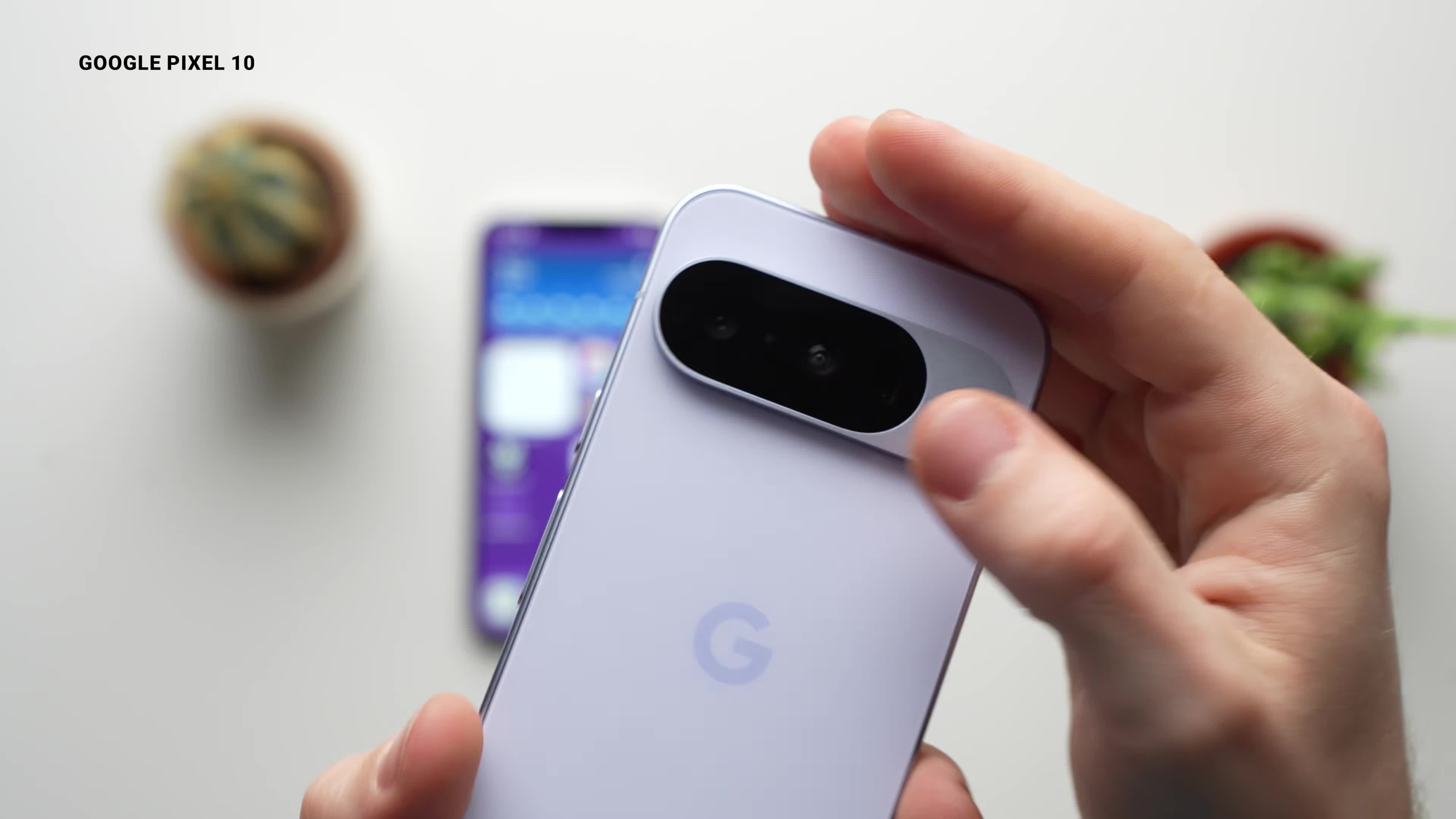 Apple, Google, Andrzej Tokarski, Tabletblog, Android 16, USB C, iOS 26, OLED Display, 120 Hertz, Pixel 10, iPhone 17e, KI Funktionen, Preis Leistung, Mittelklasse Smartphone, Smartphone Vergleich, Kamera Vergleich, Akku Laufzeit