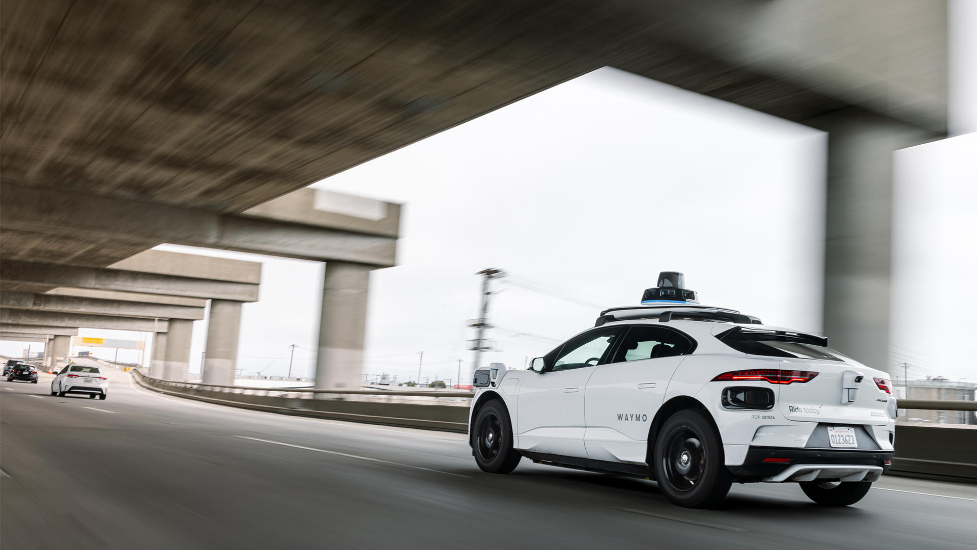 Autobahn, Waymo, Freeway
